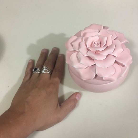 5 Charmed Aroma Rings - Picture 2 of 2